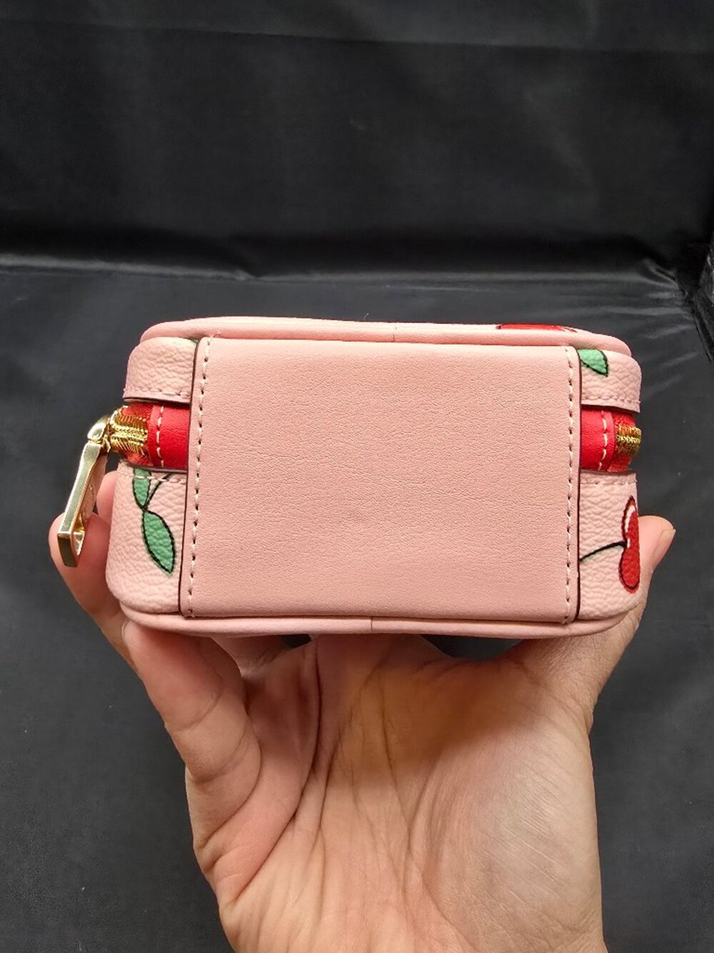 Coach Eva Phone Crossbody with Heart Cherry Print CF371 - Picture 5 of 7